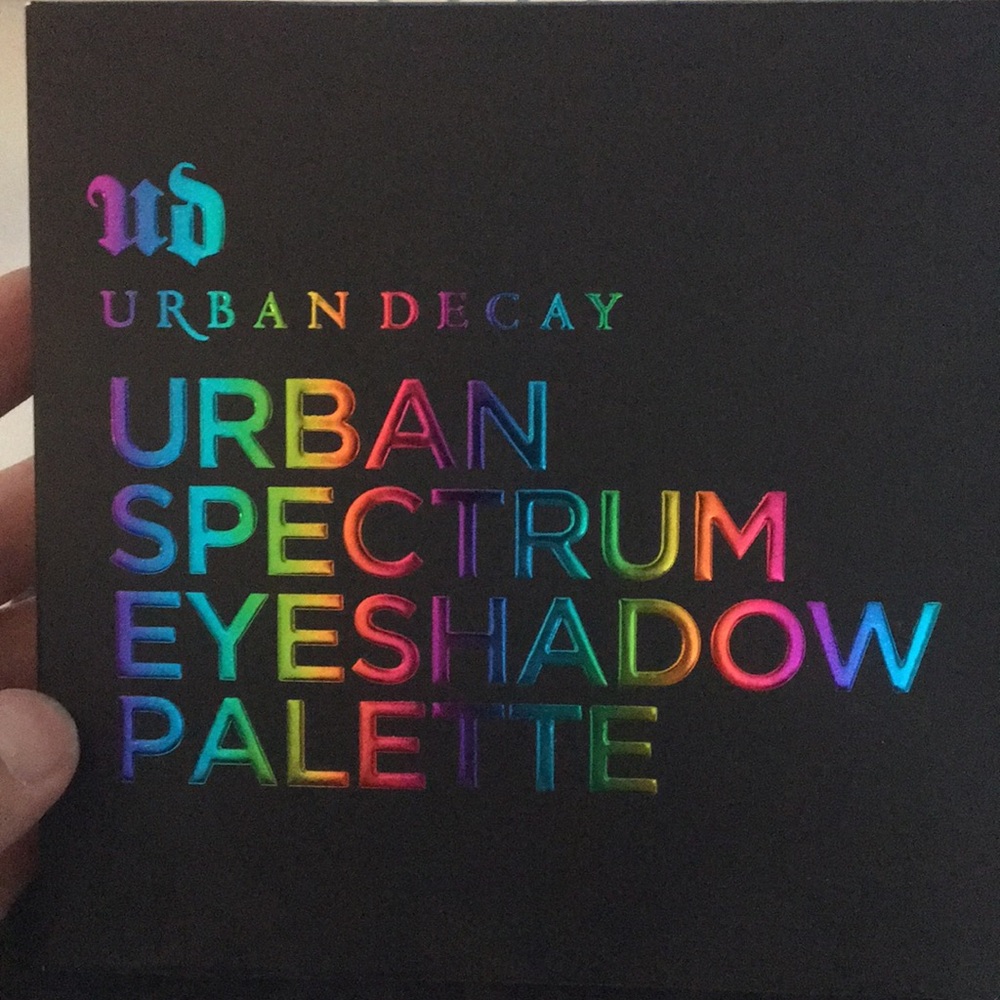 BNIB Urban Decay Spectrum eyeshadow palette
